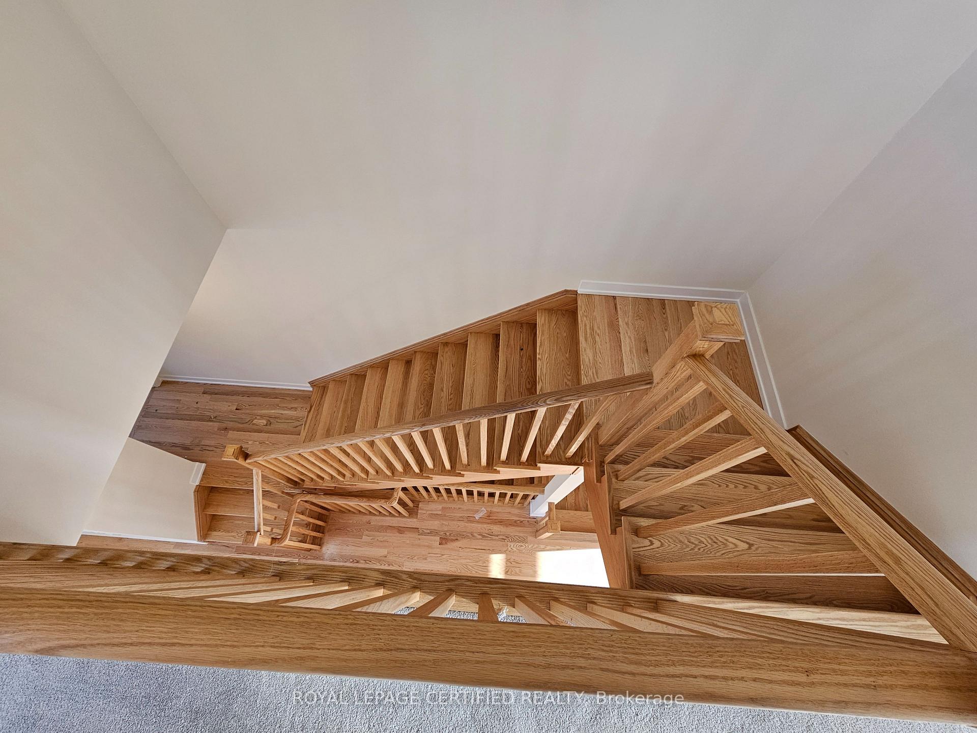 Photo 13 of 3094 Meadowridge Drive, Oakville, Joshua Meadows — HOMEH