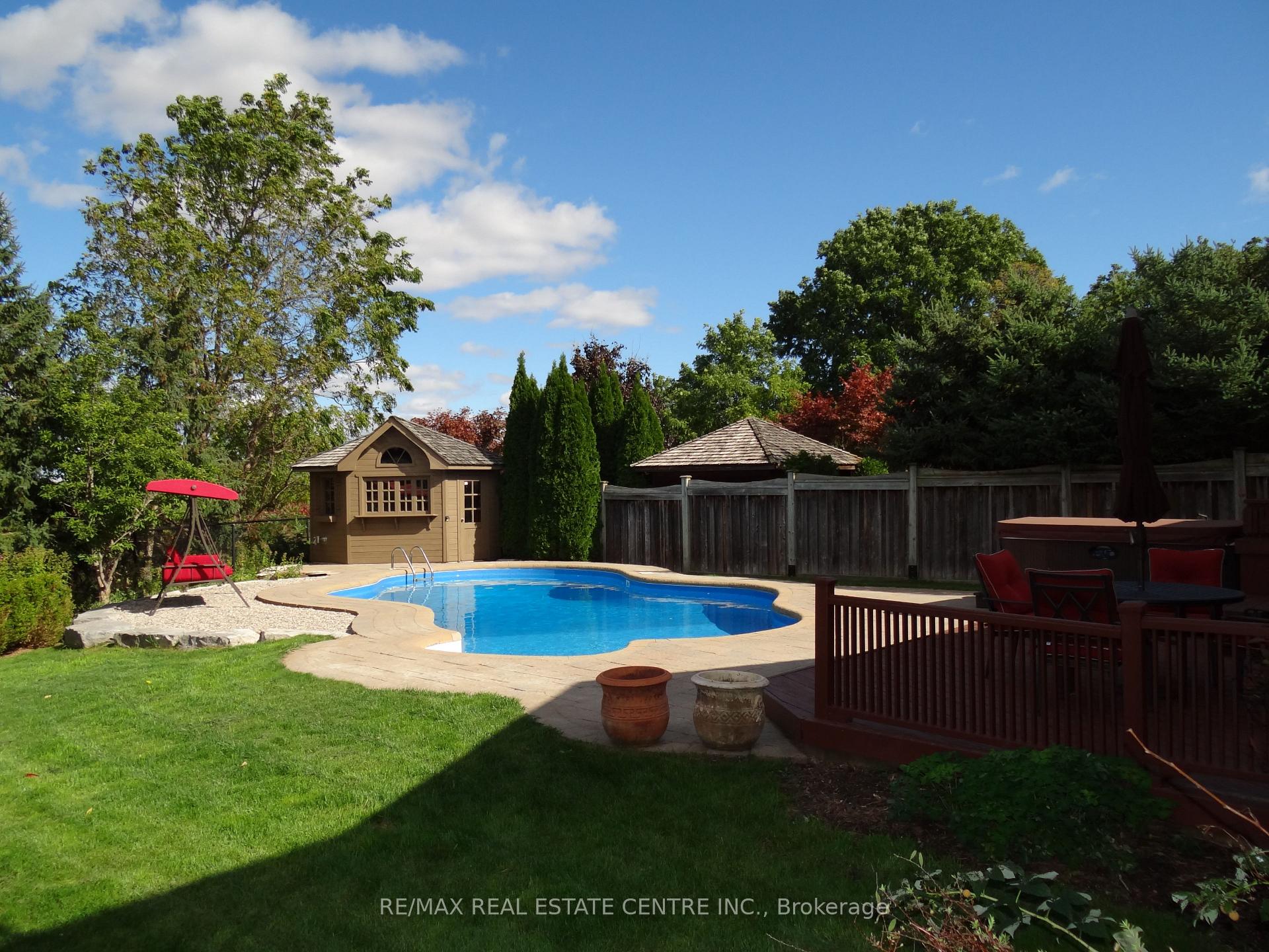 Photo 6 of 25 Grist Mill Drive, Halton Hills, Georgetown — HOMEH