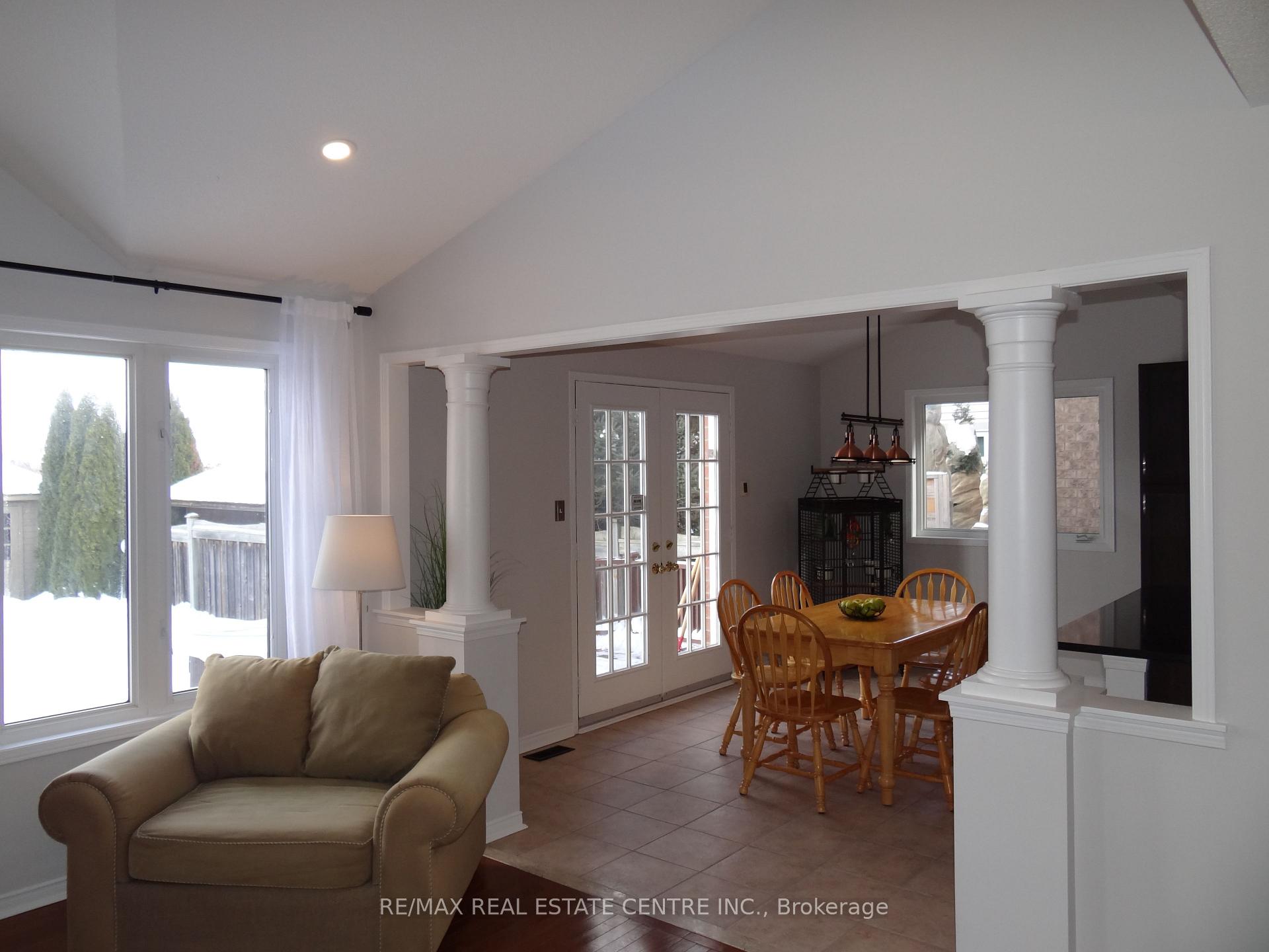 Photo 22 of 25 Grist Mill Drive, Halton Hills, Georgetown — HOMEH