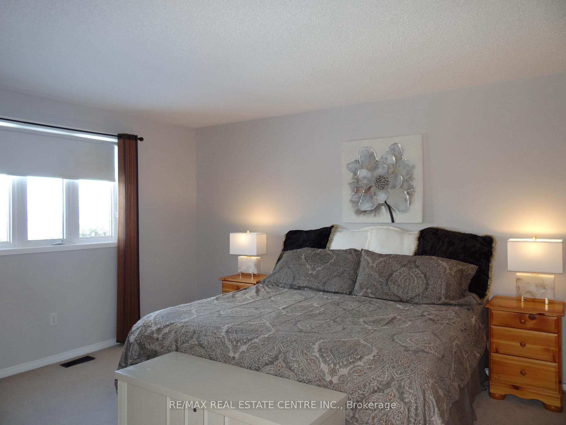 Photo 32 of 25 Grist Mill Drive, Halton Hills, Georgetown — HOMEH