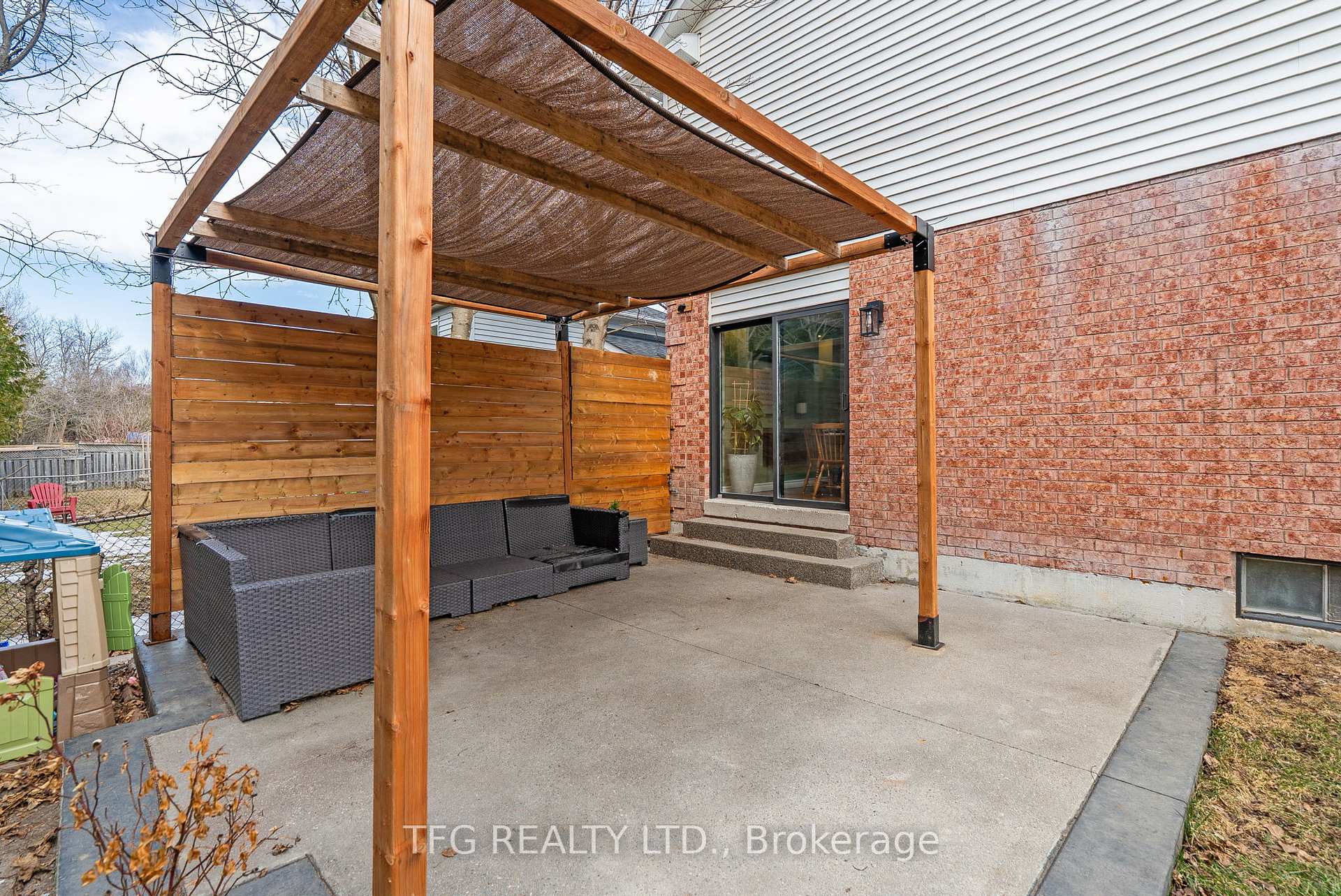Photo 23 of 2 Goldpine Avenue, Clarington, Courtice — HOMEH