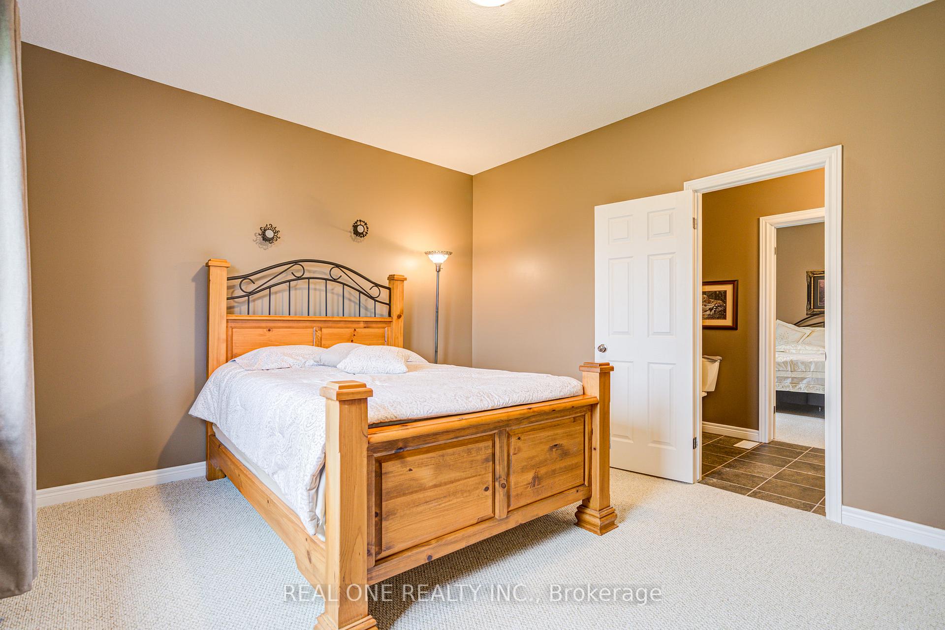 Photo 30 of 492 Scenic Drive, Brant, South Dumfries — HOMEH
