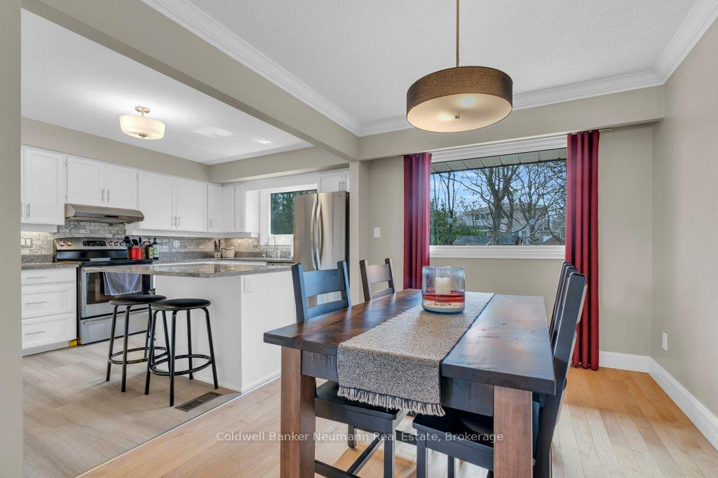 Photo 12 of 44 Hickory Street, Guelph, Kortright West — HOMEH