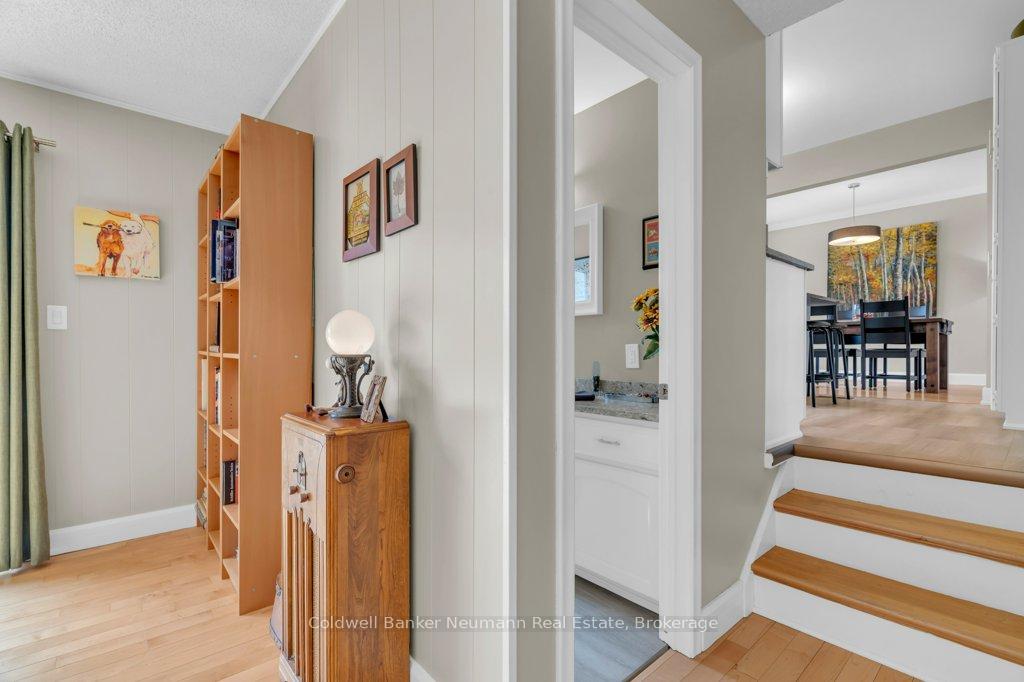Photo 17 of 44 Hickory Street, Guelph, Kortright West — HOMEH