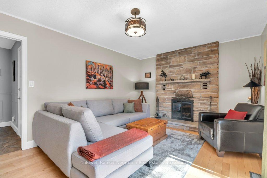Photo 19 of 44 Hickory Street, Guelph, Kortright West — HOMEH