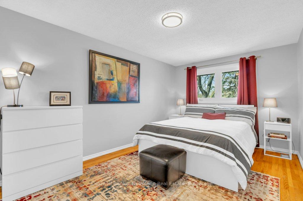 Photo 22 of 44 Hickory Street, Guelph, Kortright West — HOMEH