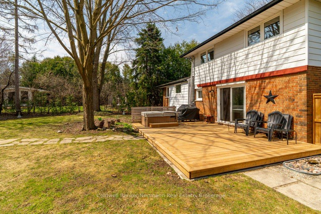 Photo 35 of 44 Hickory Street, Guelph, Kortright West — HOMEH