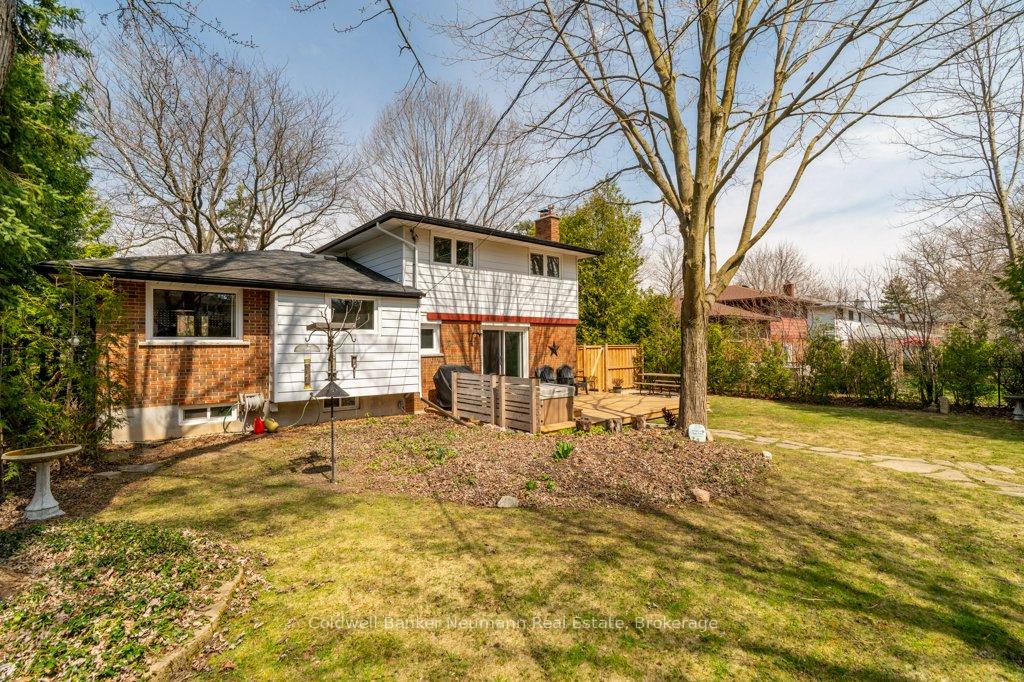 Photo 39 of 44 Hickory Street, Guelph, Kortright West — HOMEH