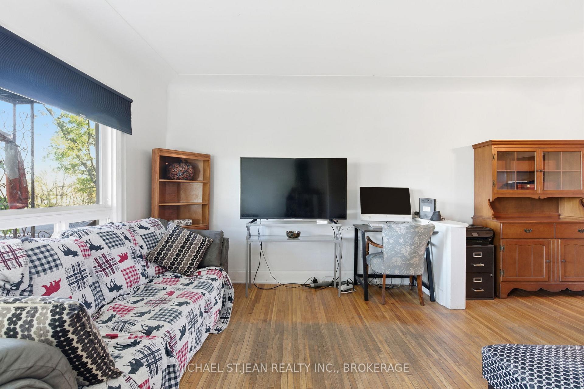 Photo 8 of 30 Mars Avenue, Hamilton, Industrial Sector — HOMEH