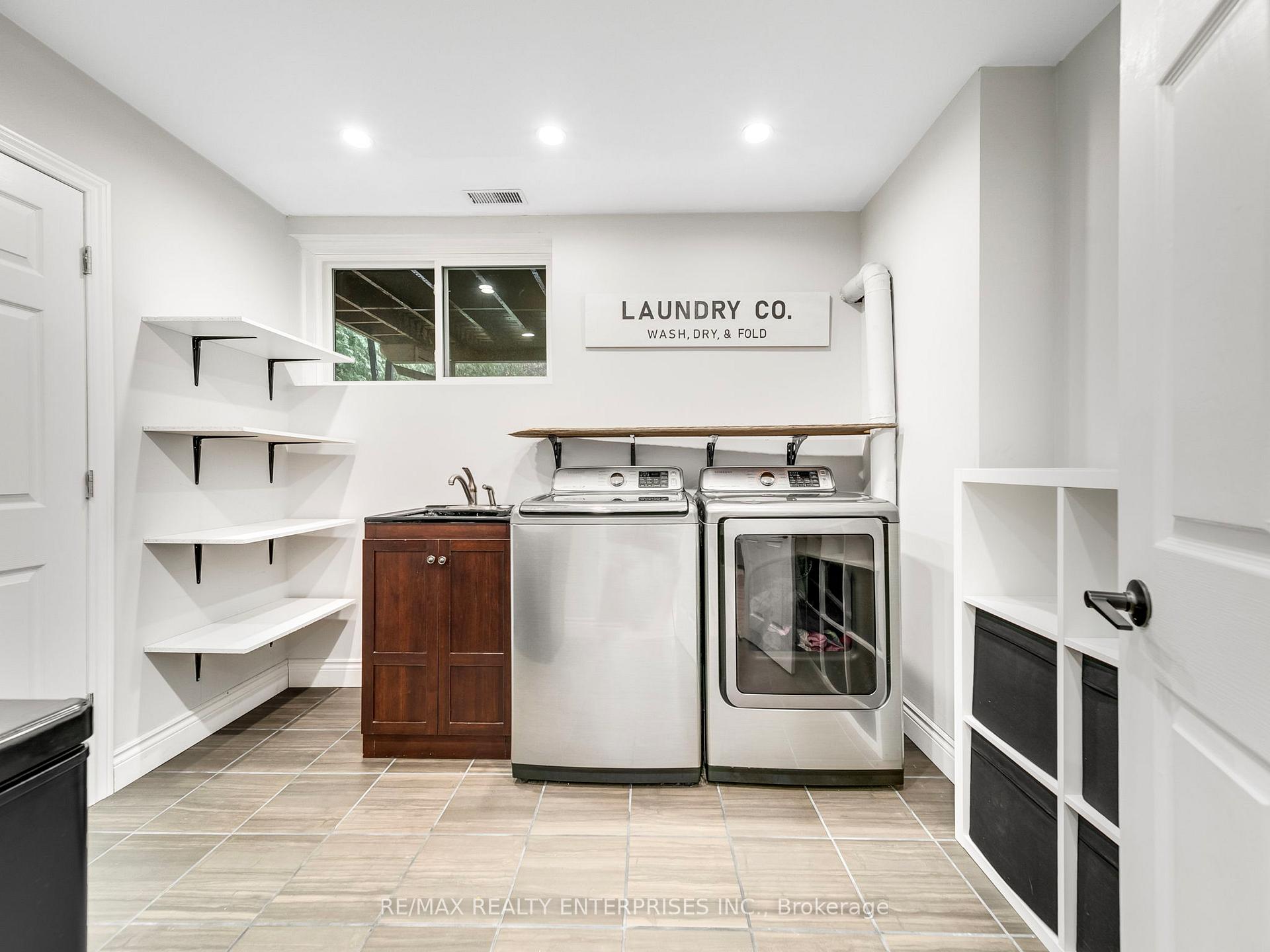 Photo 25 of 35 Wasslow Avenue, Georgina, Pefferlaw — HOMEH