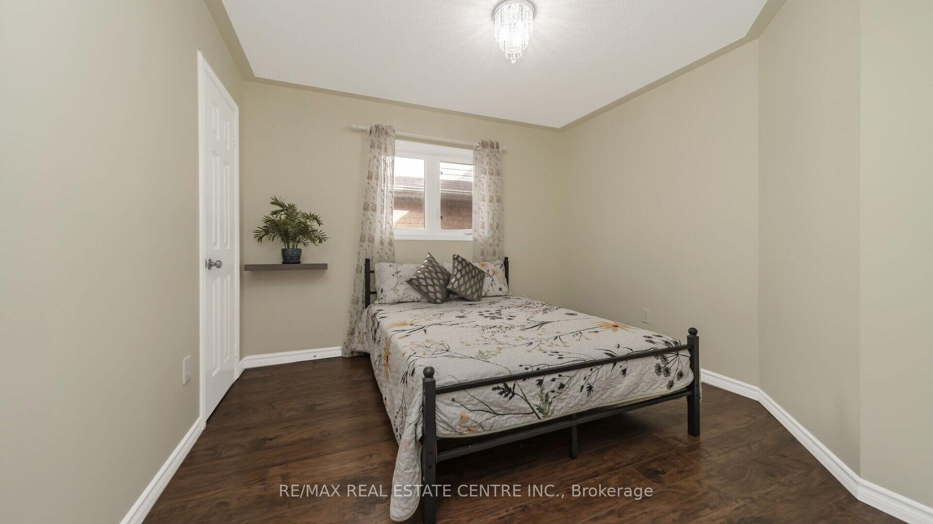 Photo 21 of 4 Chetholme Place, Halton Hills, Georgetown — HOMEH