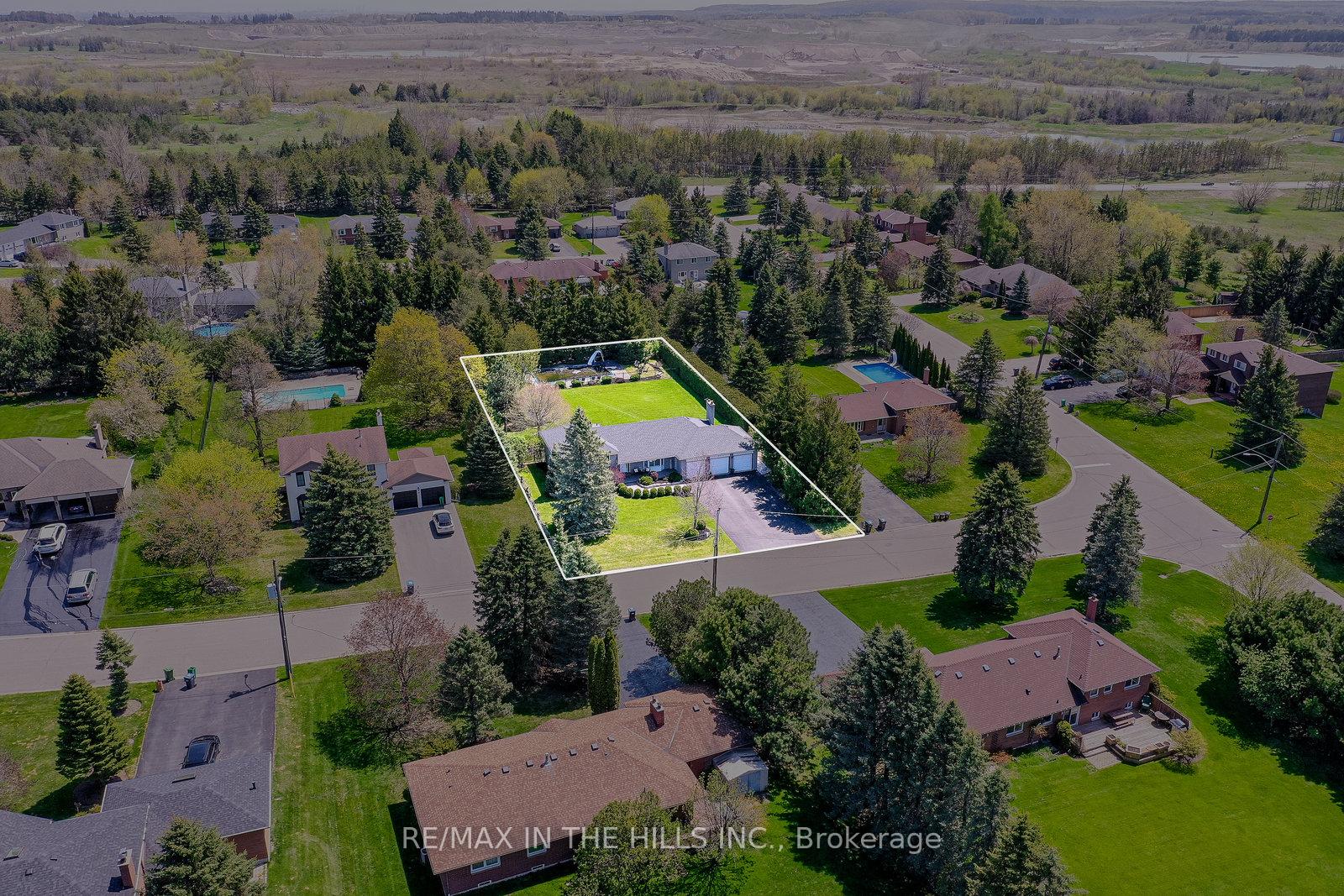 Photo 37 of 31 Alanavale Road, Caledon, Caledon Village — HOMEH
