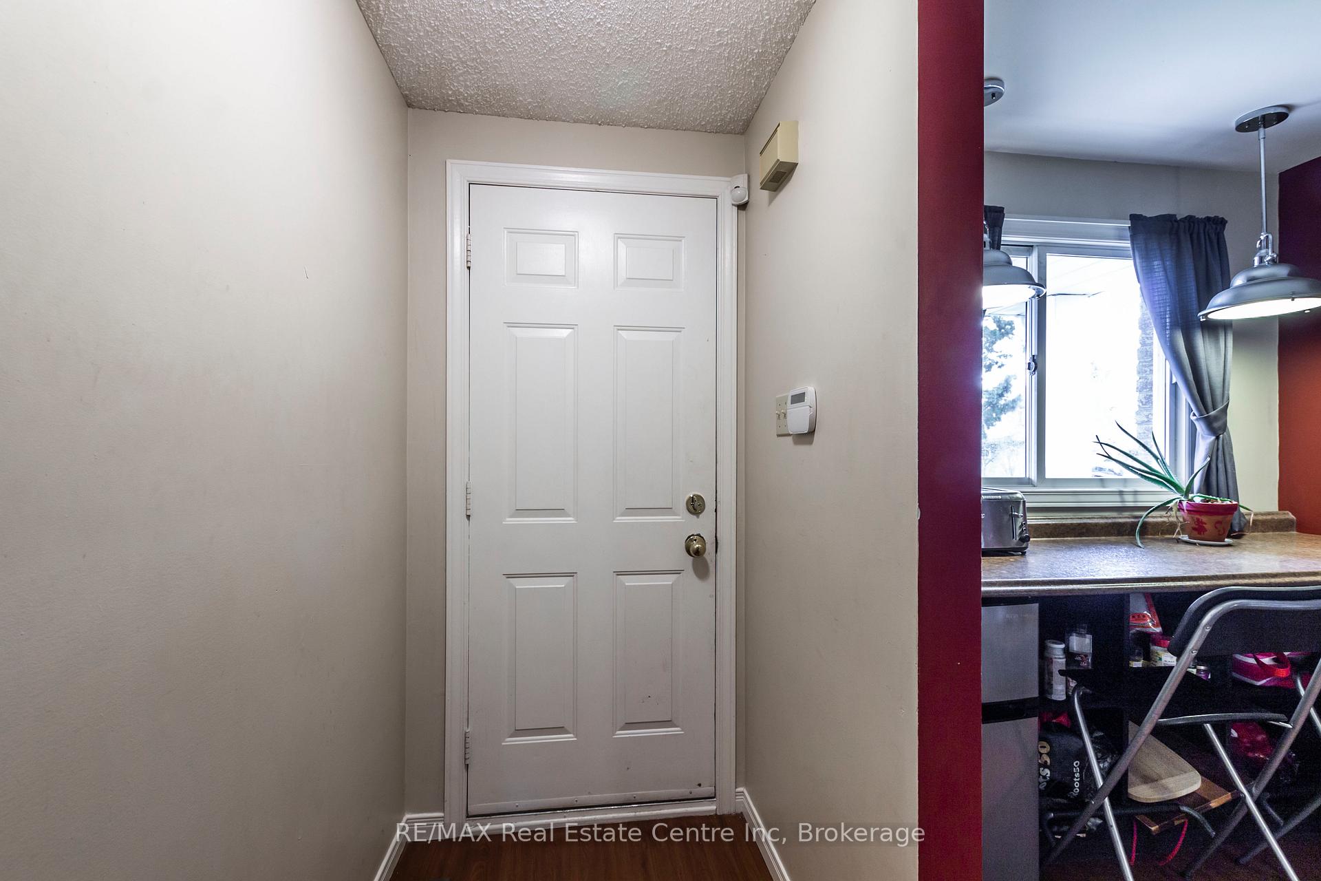 Photo 2 of 36 Koch Drive, Guelph, Kortright West — HOMEH