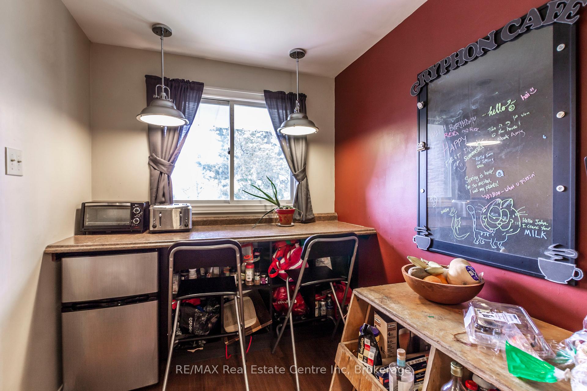 Photo 3 of 36 Koch Drive, Guelph, Kortright West — HOMEH
