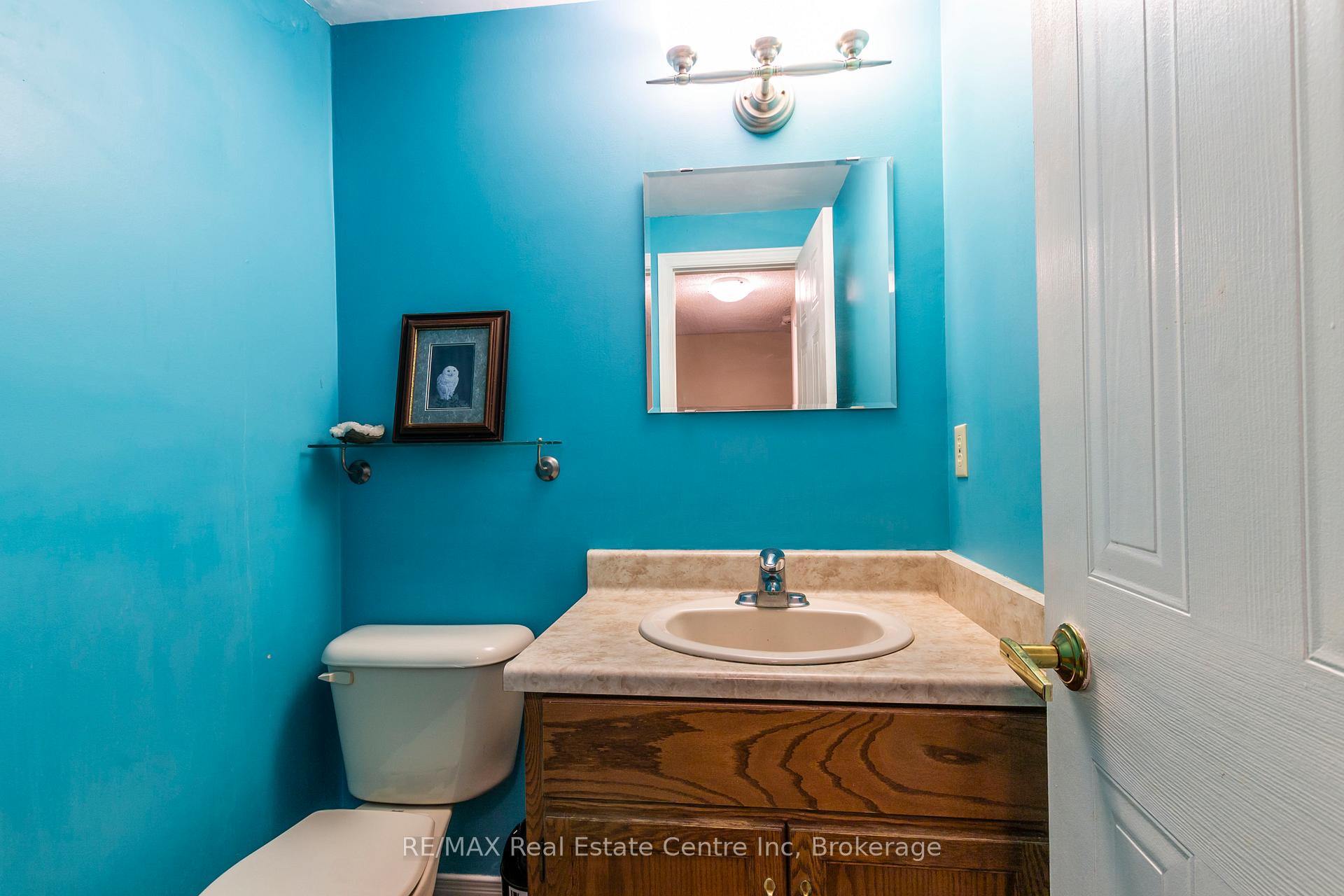 Photo 11 of 36 Koch Drive, Guelph, Kortright West — HOMEH