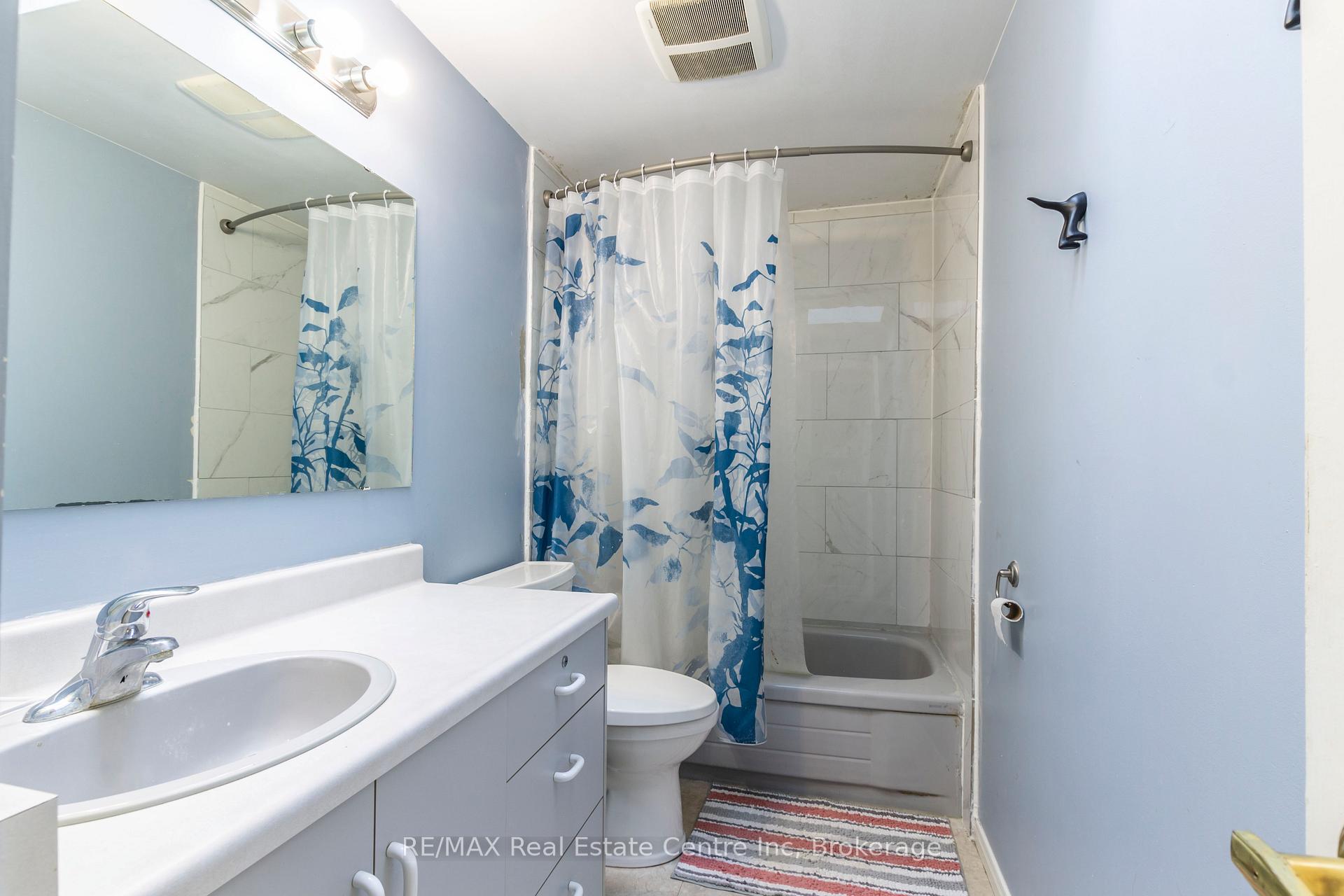 Photo 15 of 36 Koch Drive, Guelph, Kortright West — HOMEH