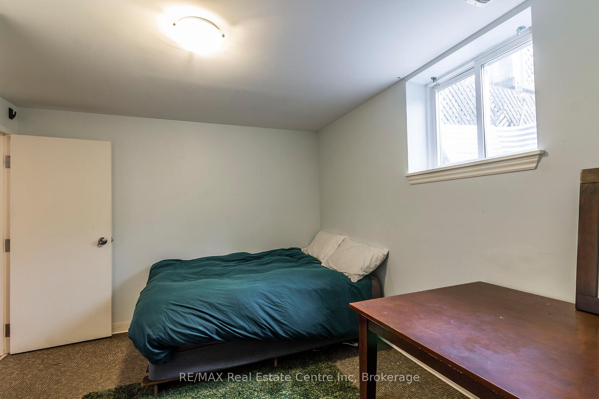 Photo 16 of 36 Koch Drive, Guelph, Kortright West — HOMEH