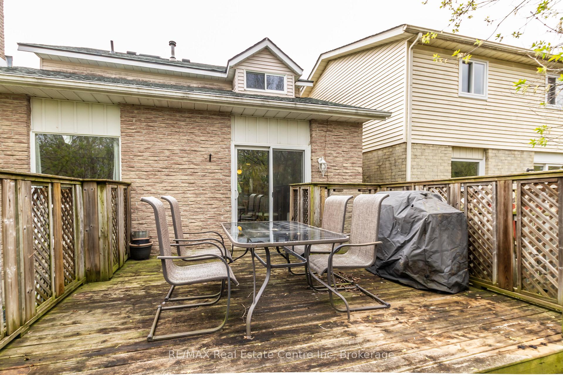 Photo 20 of 36 Koch Drive, Guelph, Kortright West — HOMEH