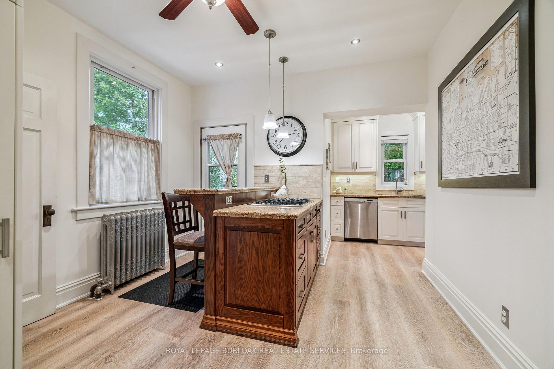 Photo 13 of 119 Prospect Street S, Hamilton, Stipley — HOMEH