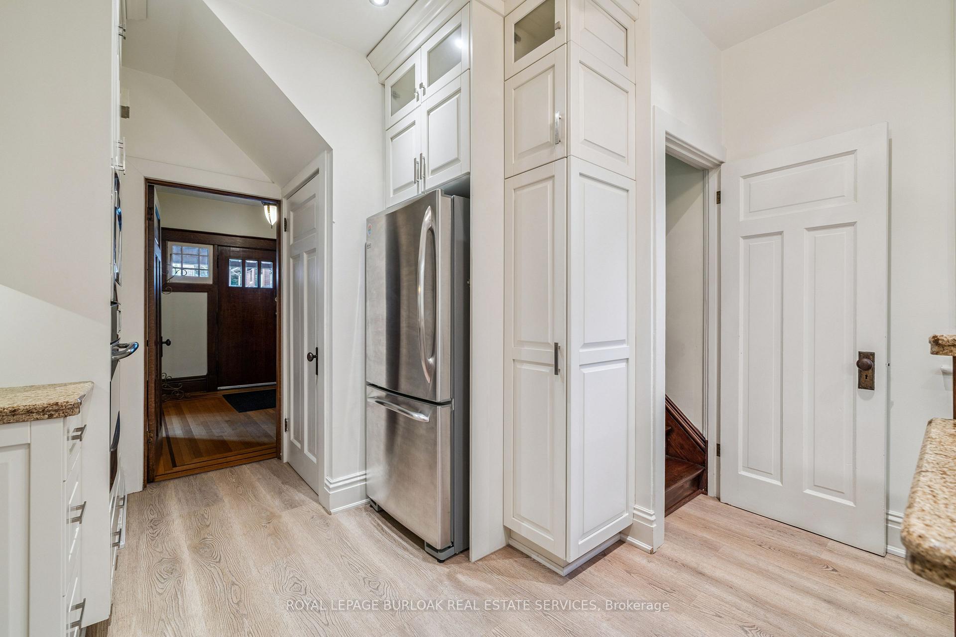 Photo 17 of 119 Prospect Street S, Hamilton, Stipley — HOMEH