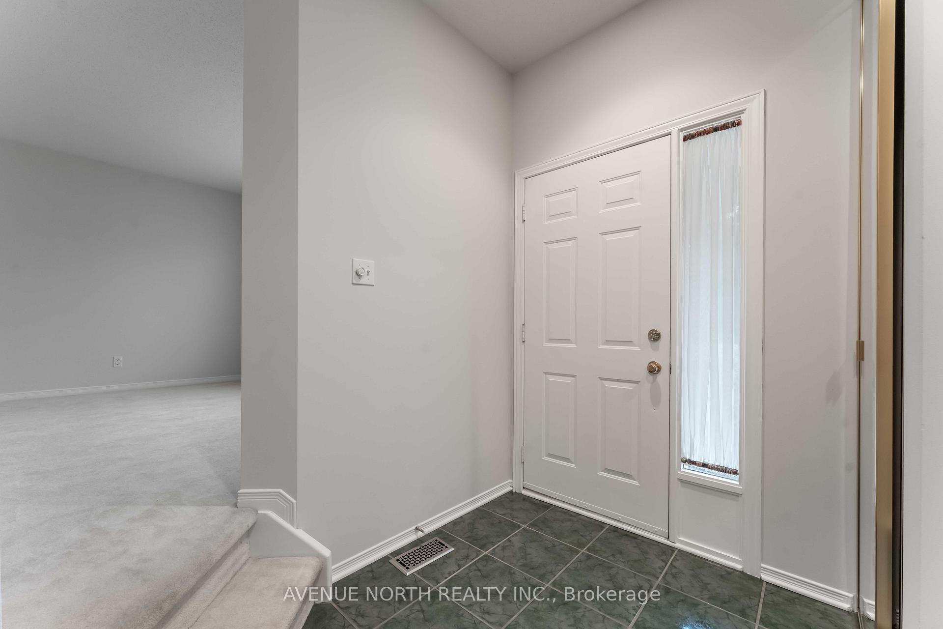 Photo 3 of 3 Windhurst Drive, Ottawa, Barrhaven East — HOMEH