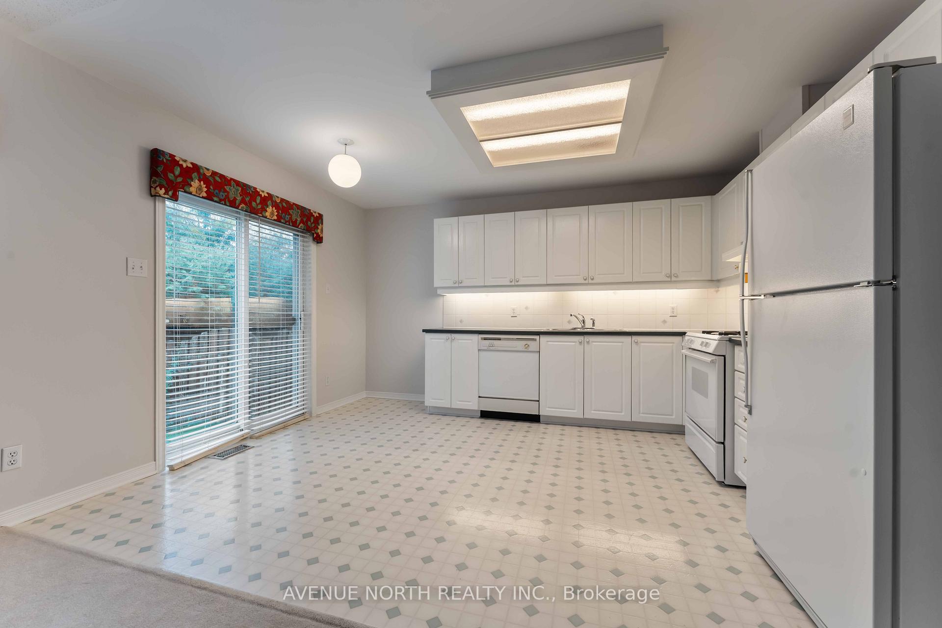 Photo 9 of 3 Windhurst Drive, Ottawa, Barrhaven East — HOMEH