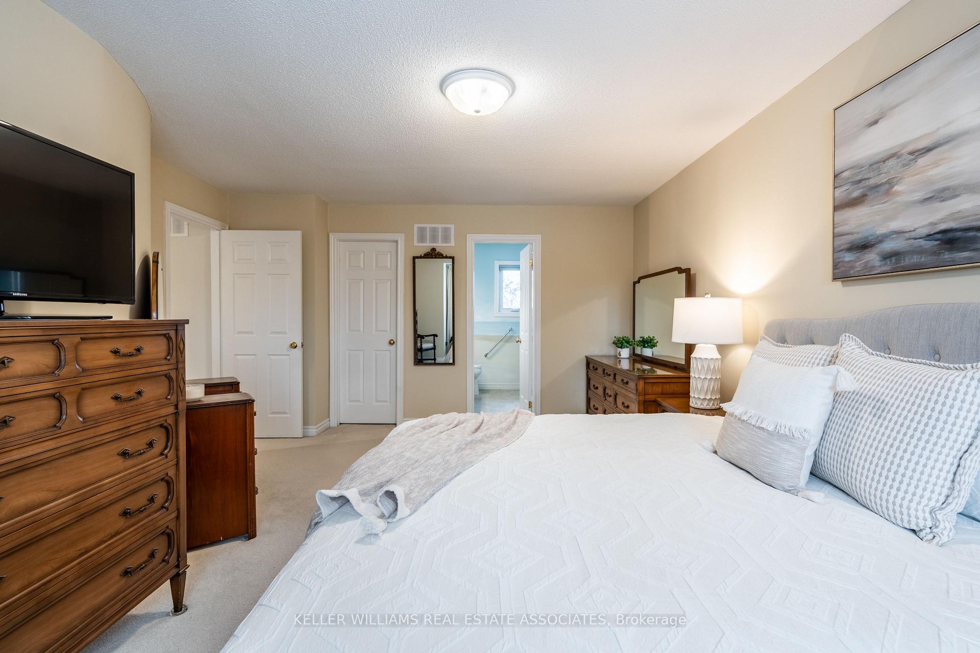 Photo 27 of 14 Nixon Crescent, Halton Hills, Georgetown — HOMEH