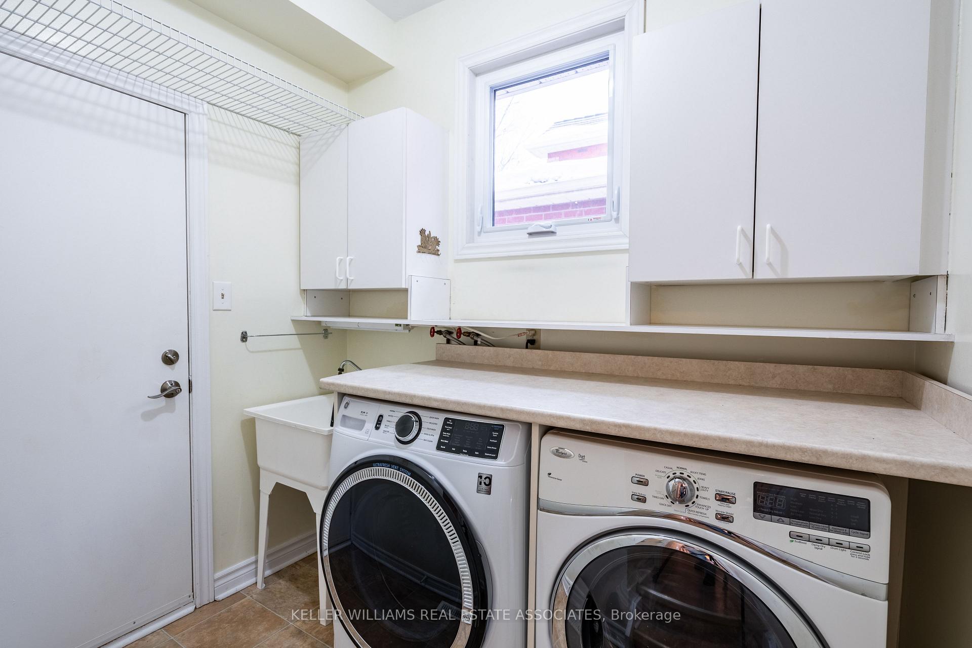 Photo 37 of 14 Nixon Crescent, Halton Hills, Georgetown — HOMEH