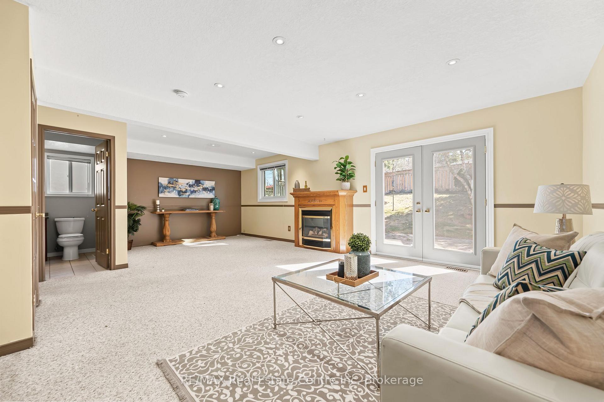Photo 20 of 15 Abbeywood Crescent, Guelph, Willow West/Sugarbush/West Acres — HOMEH