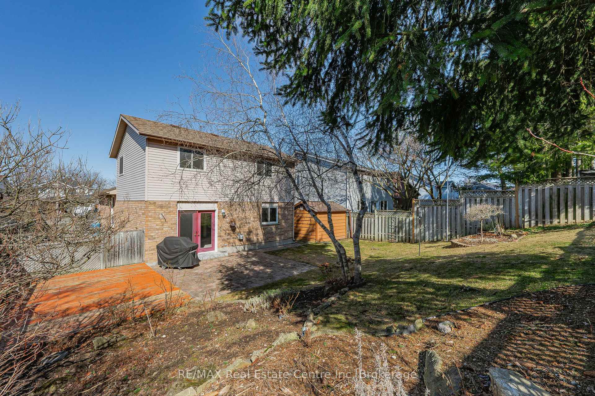 Photo 23 of 15 Abbeywood Crescent, Guelph, Willow West/Sugarbush/West Acres — HOMEH