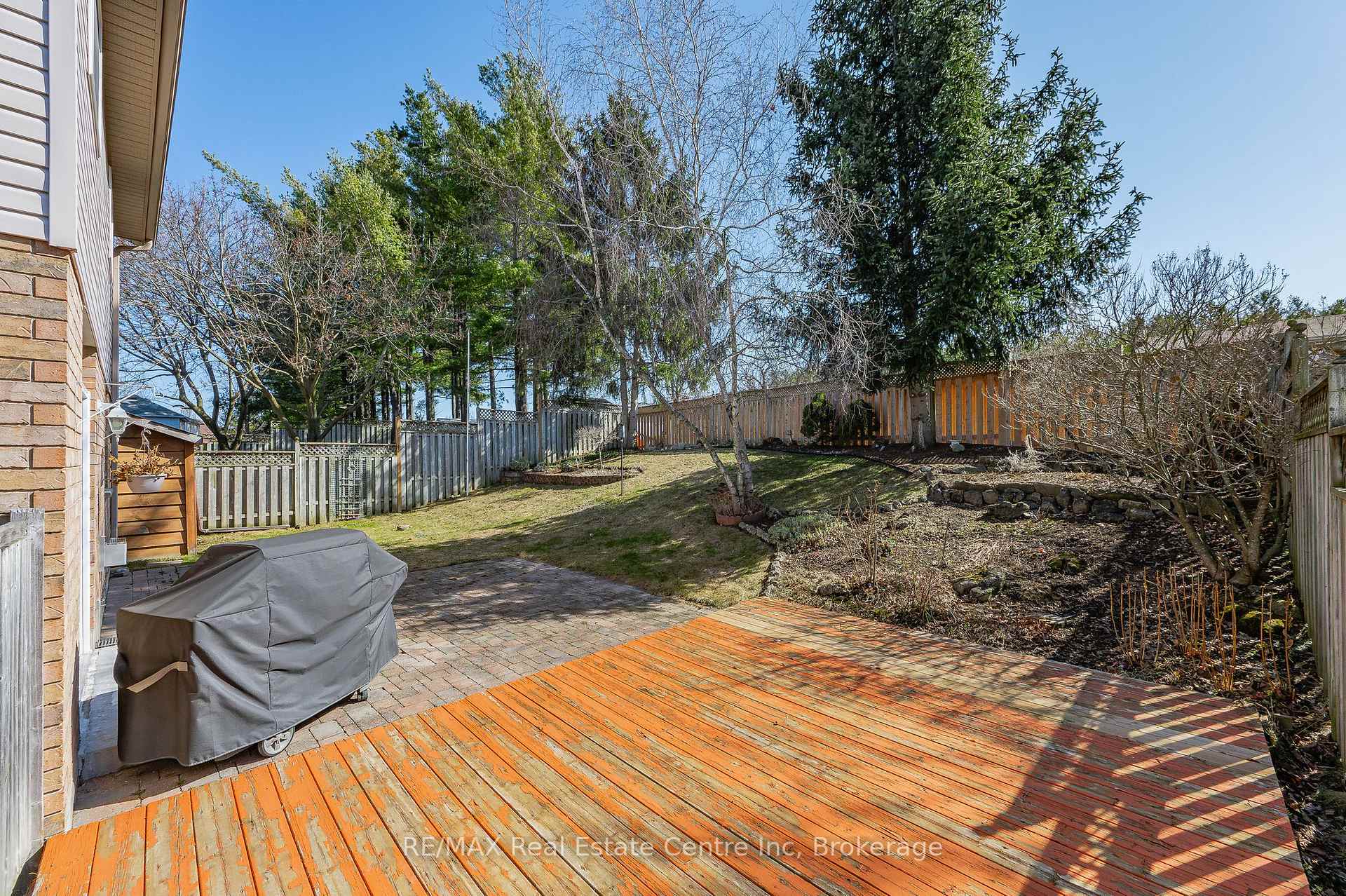 Photo 25 of 15 Abbeywood Crescent, Guelph, Willow West/Sugarbush/West Acres — HOMEH