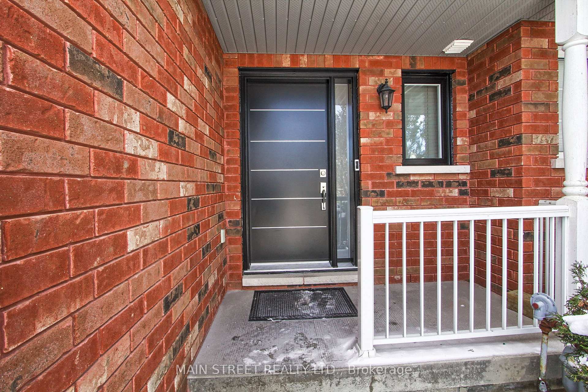 Photo 4 of 55 Crittenden Drive, Georgina, Keswick South — HOMEH