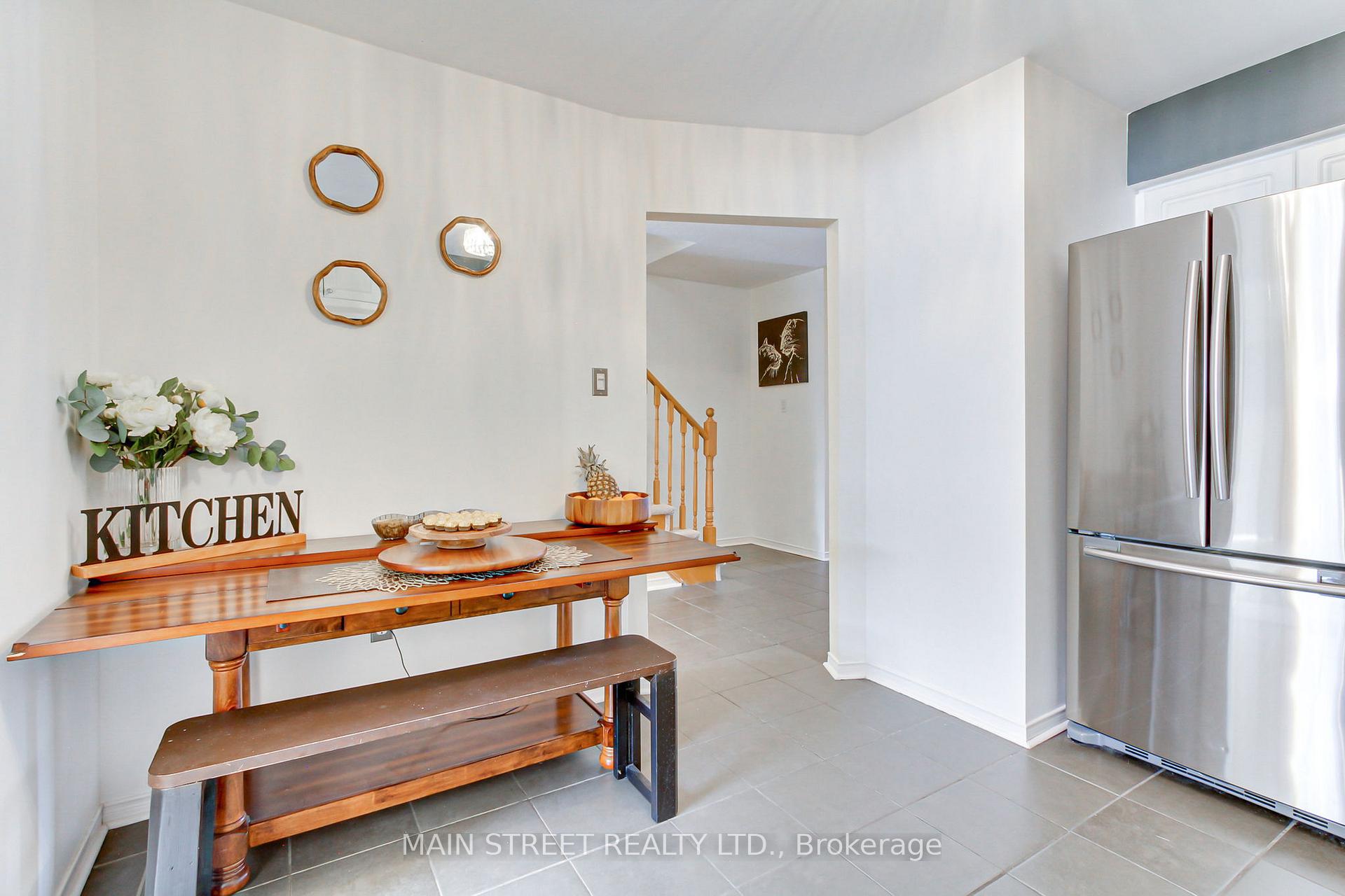 Photo 9 of 55 Crittenden Drive, Georgina, Keswick South — HOMEH