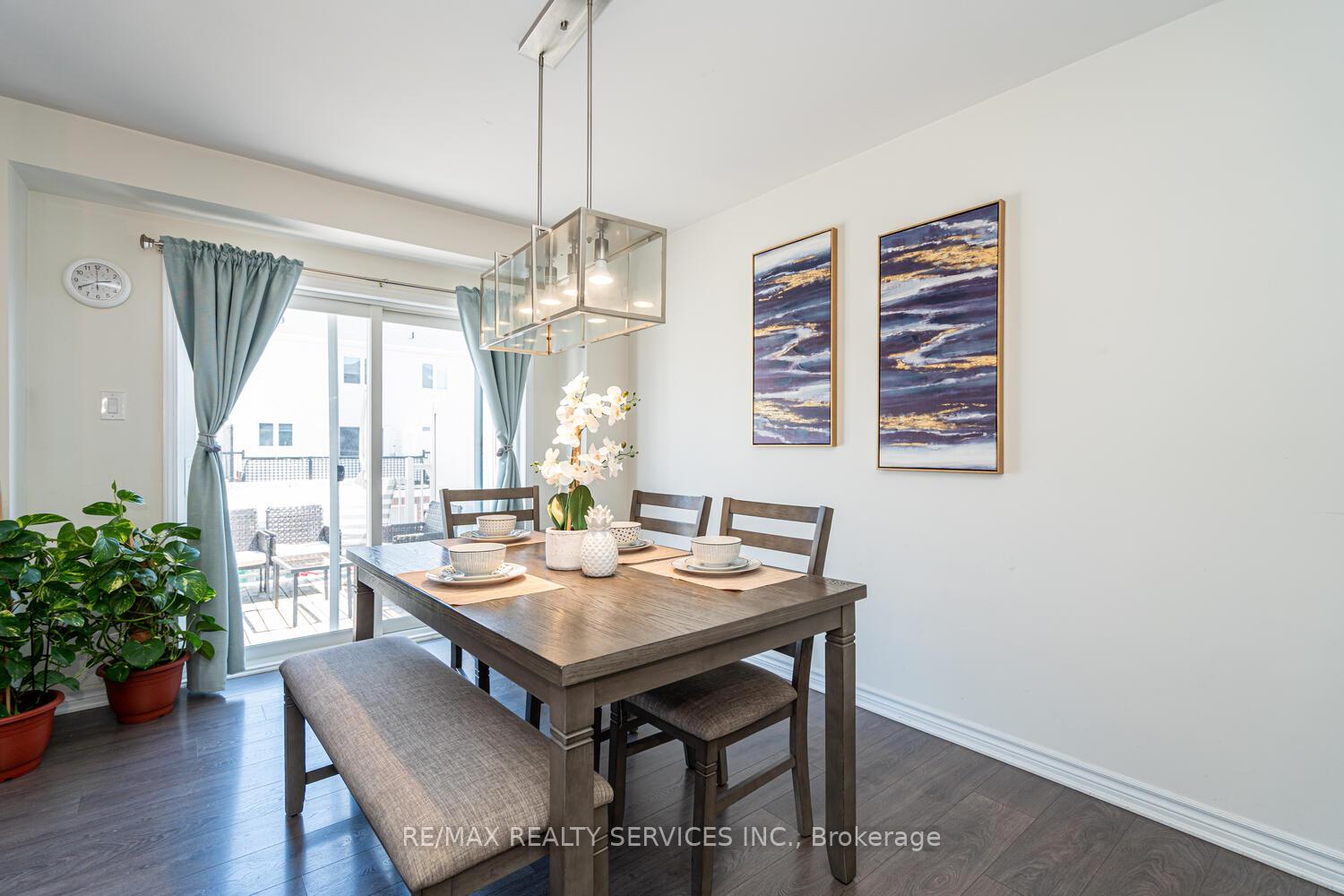 Photo 17 of 221 Remembrance Road E, Brampton, Northwest Brampton — HOMEH