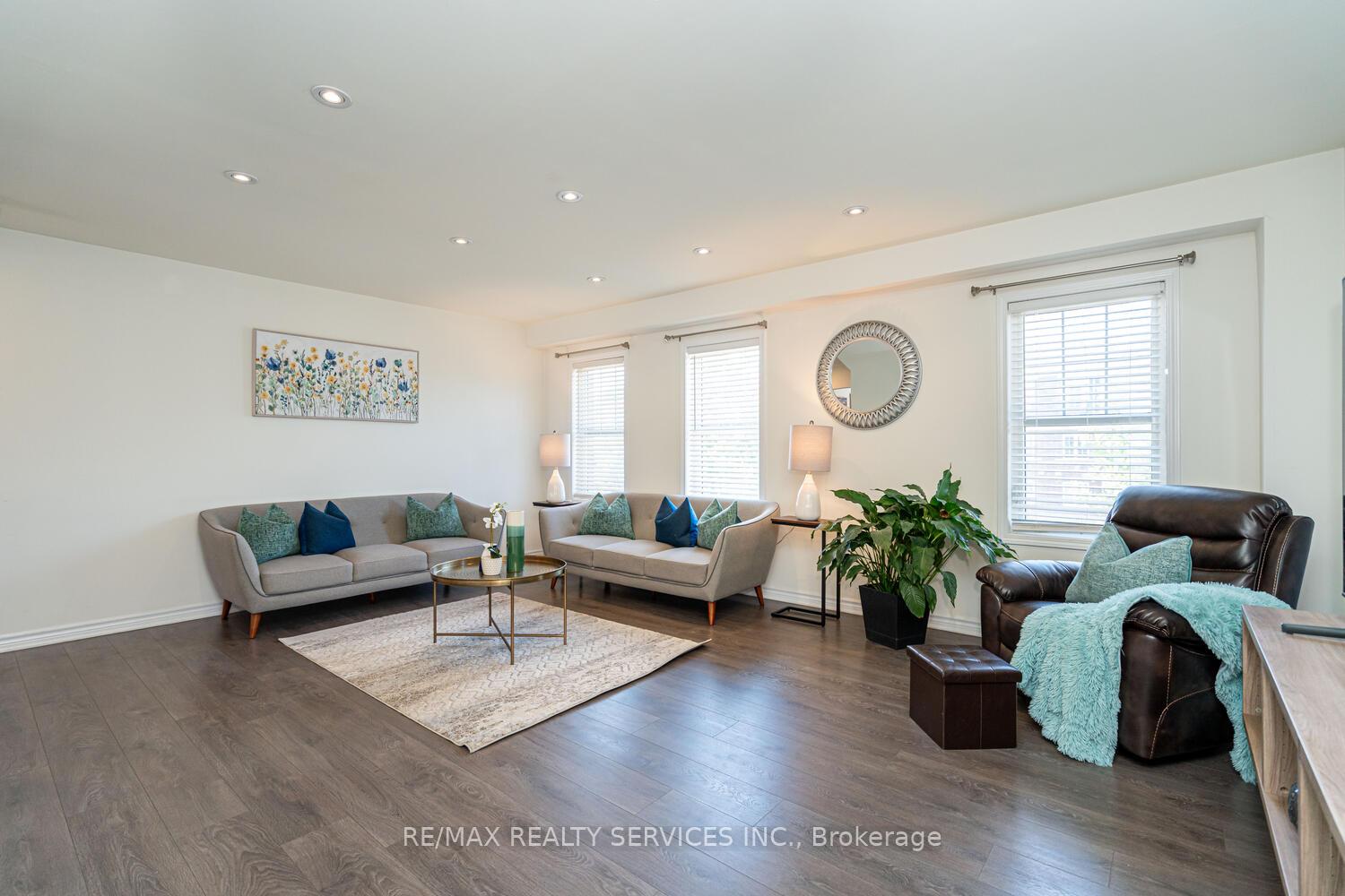 Photo 25 of 221 Remembrance Road E, Brampton, Northwest Brampton — HOMEH