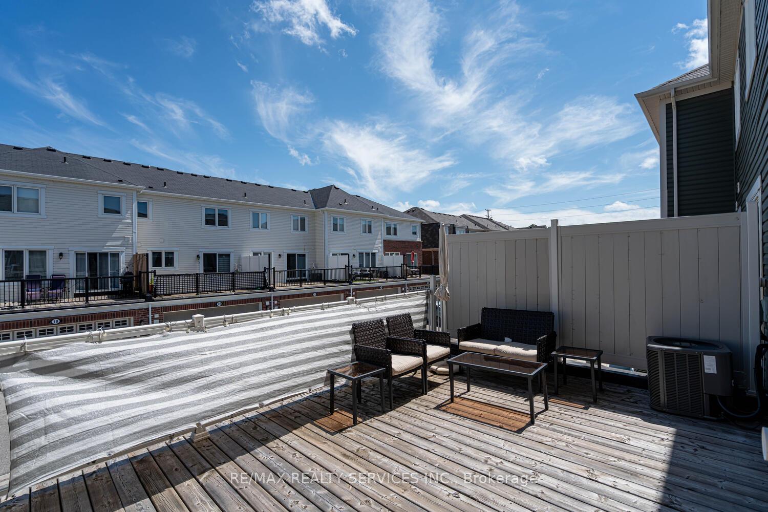 Photo 30 of 221 Remembrance Road E, Brampton, Northwest Brampton — HOMEH