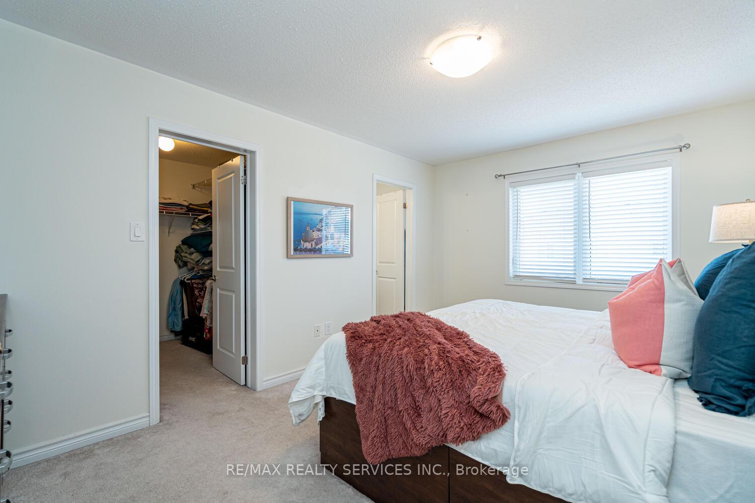 Photo 35 of 221 Remembrance Road E, Brampton, Northwest Brampton — HOMEH