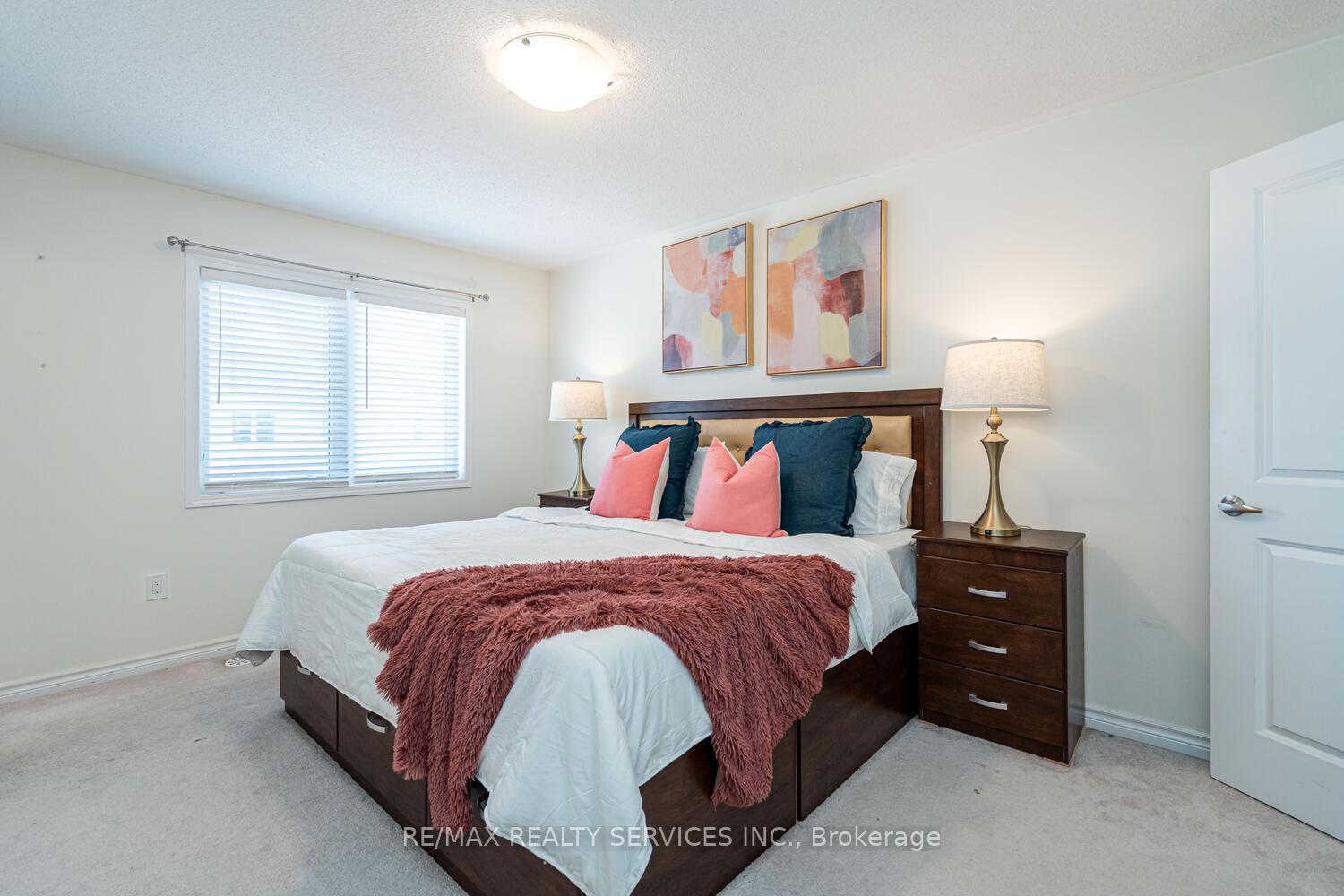 Photo 36 of 221 Remembrance Road E, Brampton, Northwest Brampton — HOMEH
