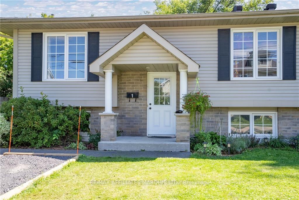 Photo 2 of 318 Third Street W, Cornwall — HOMEH
