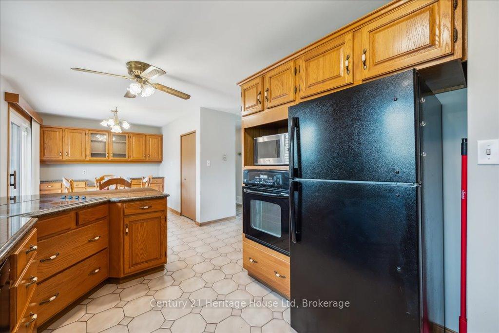 Photo 15 of 49 Sleeman Avenue, Guelph, Junction/Onward Willow — HOMEH