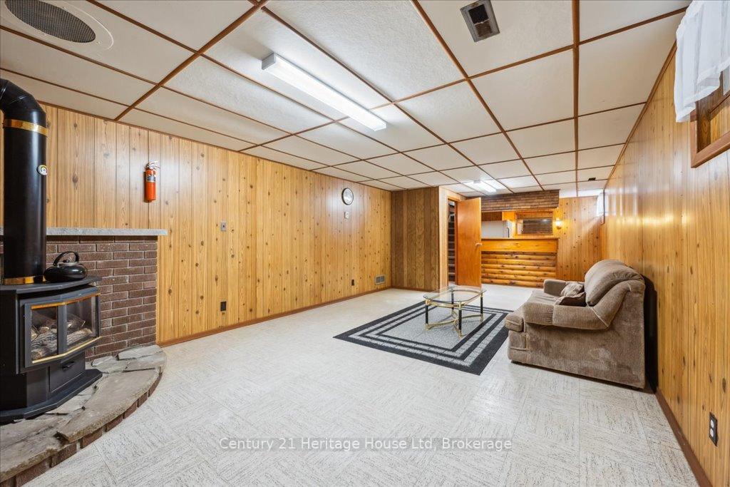 Photo 27 of 49 Sleeman Avenue, Guelph, Junction/Onward Willow — HOMEH