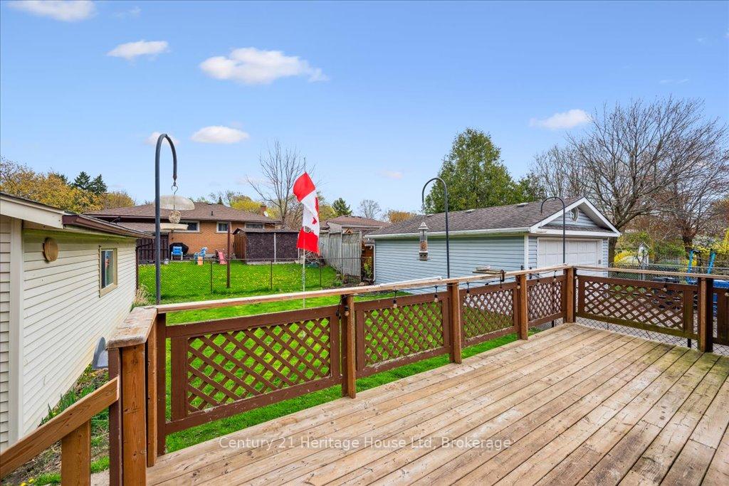 Photo 38 of 49 Sleeman Avenue, Guelph, Junction/Onward Willow — HOMEH
