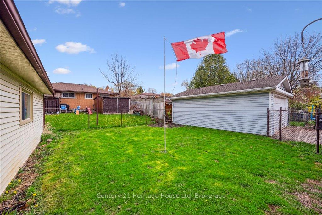 Photo 40 of 49 Sleeman Avenue, Guelph, Junction/Onward Willow — HOMEH