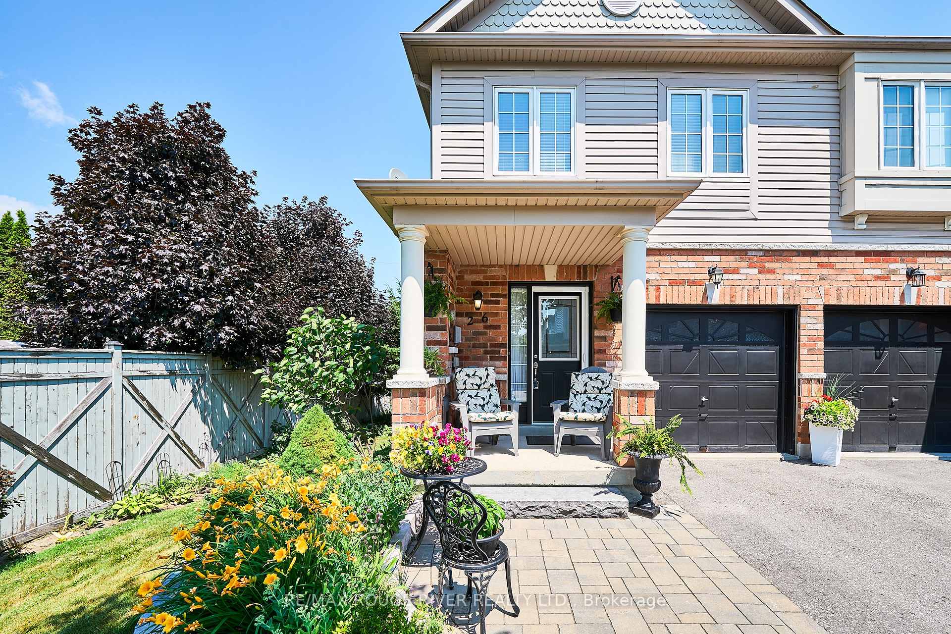 Photo 6 of 26 Lander Crescent, Clarington, Bowmanville — HOMEH