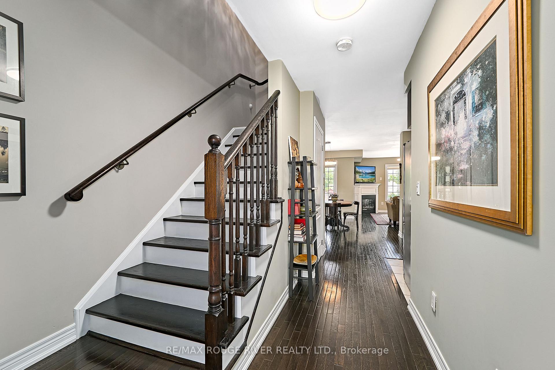 Photo 12 of 26 Lander Crescent, Clarington, Bowmanville — HOMEH