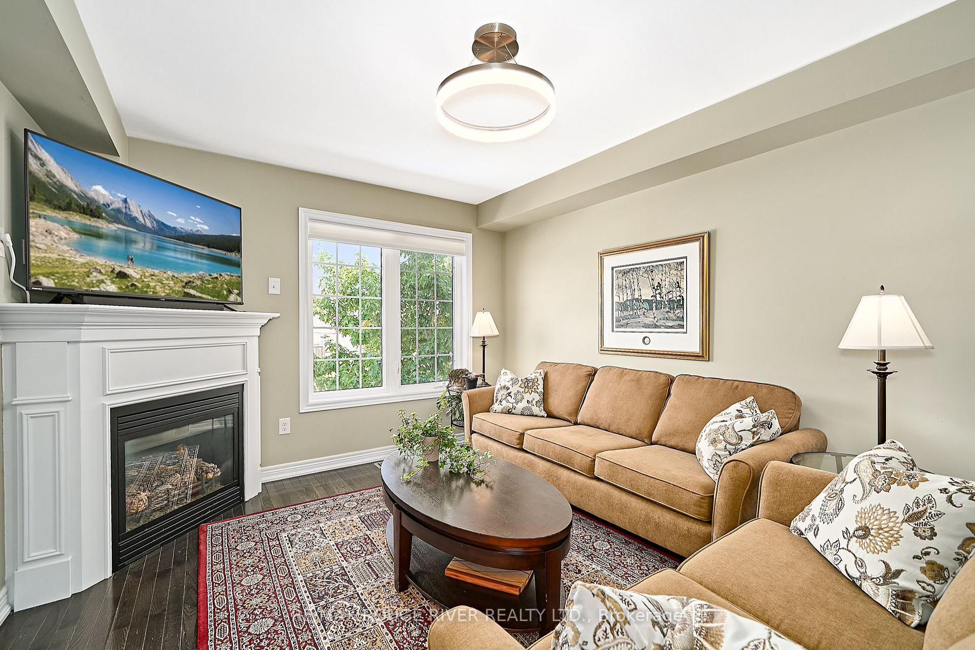 Photo 22 of 26 Lander Crescent, Clarington, Bowmanville — HOMEH
