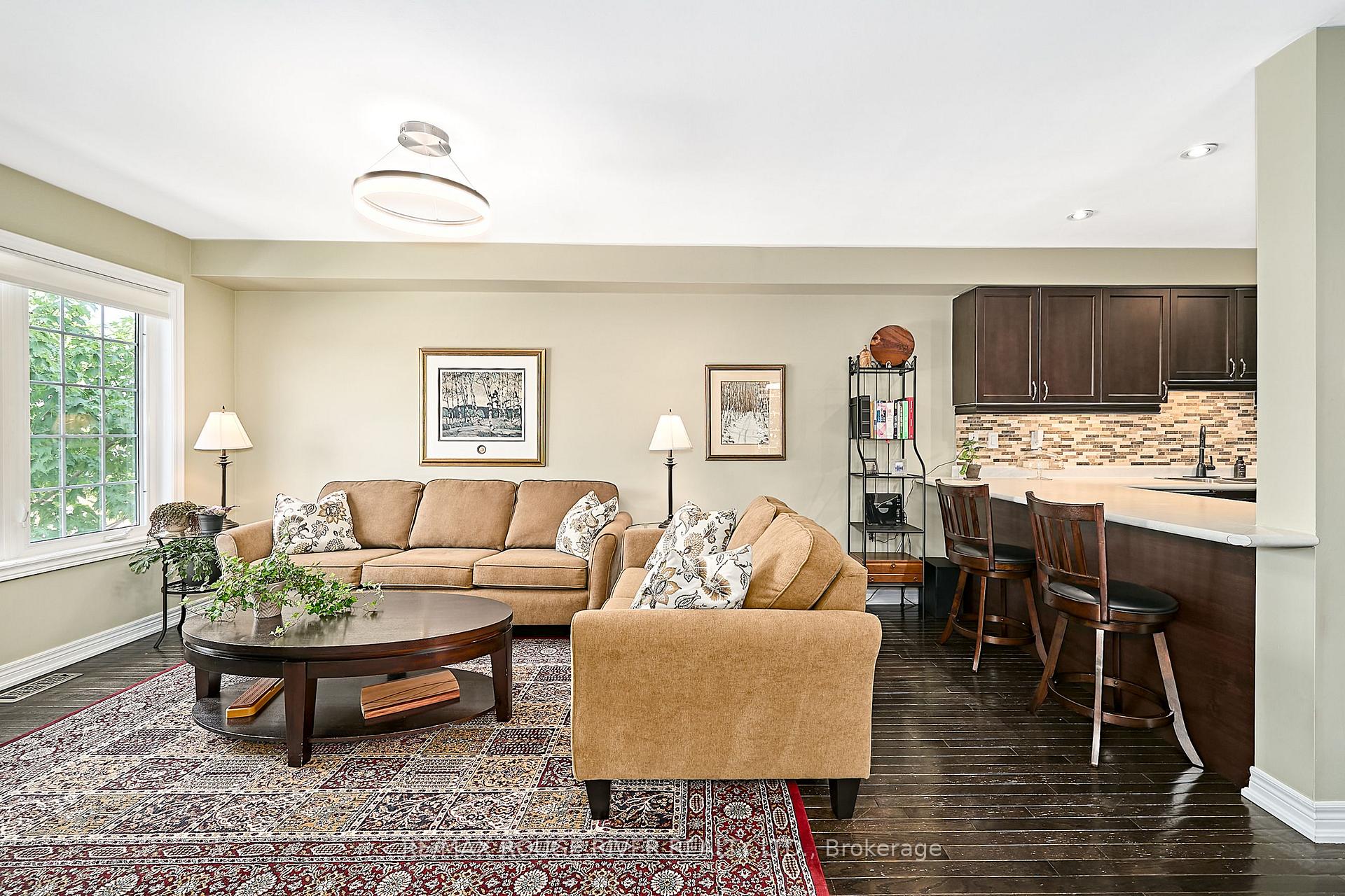 Photo 24 of 26 Lander Crescent, Clarington, Bowmanville — HOMEH