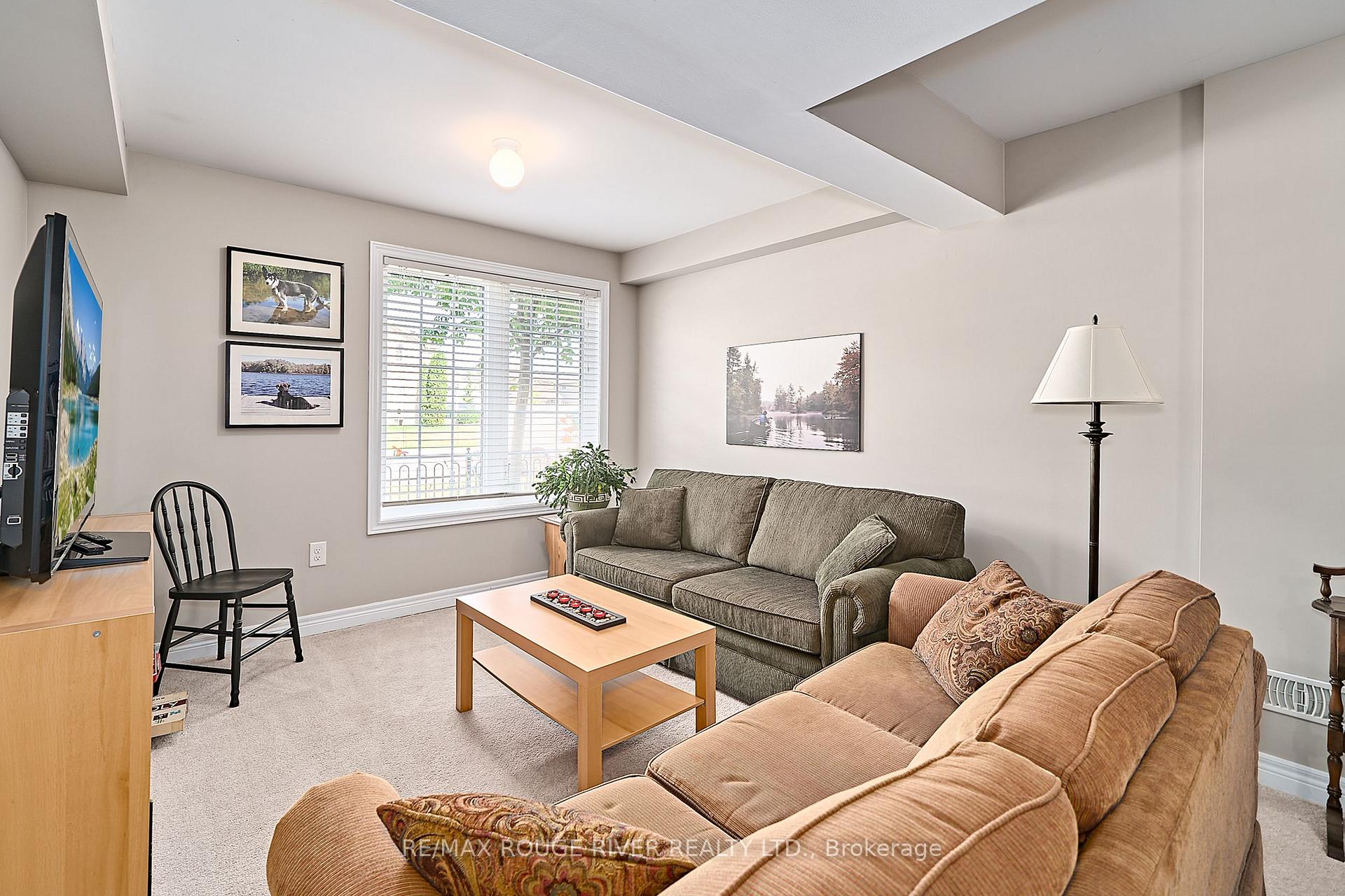 Photo 39 of 26 Lander Crescent, Clarington, Bowmanville — HOMEH