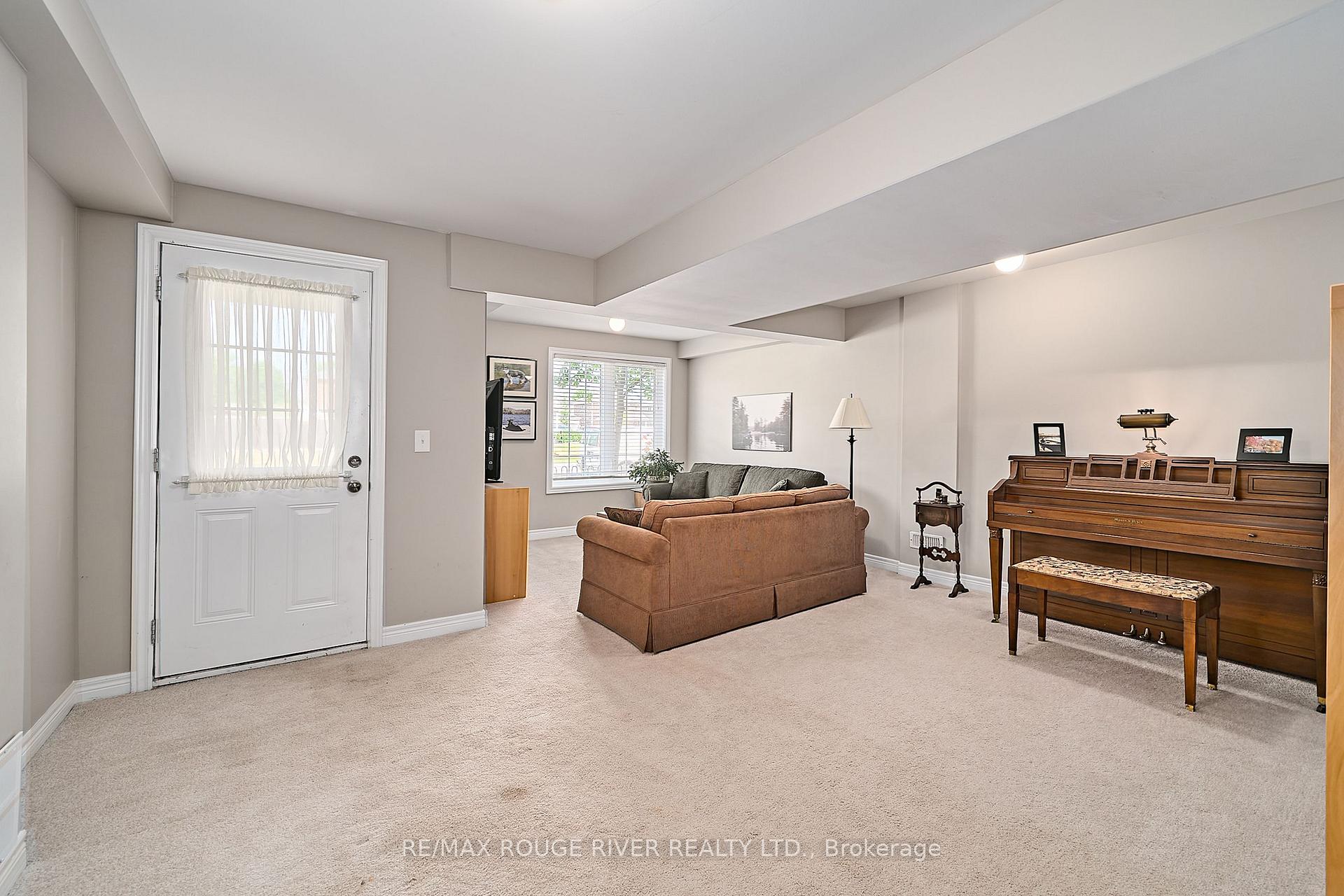 Photo 42 of 26 Lander Crescent, Clarington, Bowmanville — HOMEH
