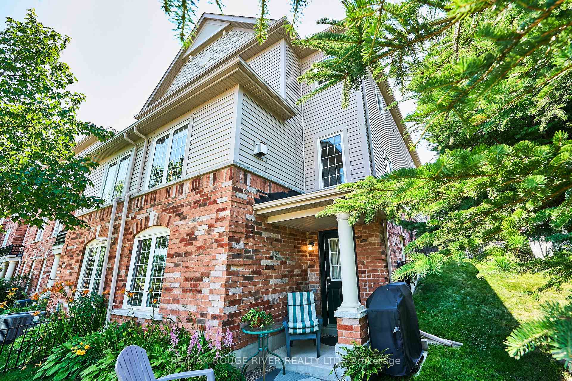 Photo 46 of 26 Lander Crescent, Clarington, Bowmanville — HOMEH